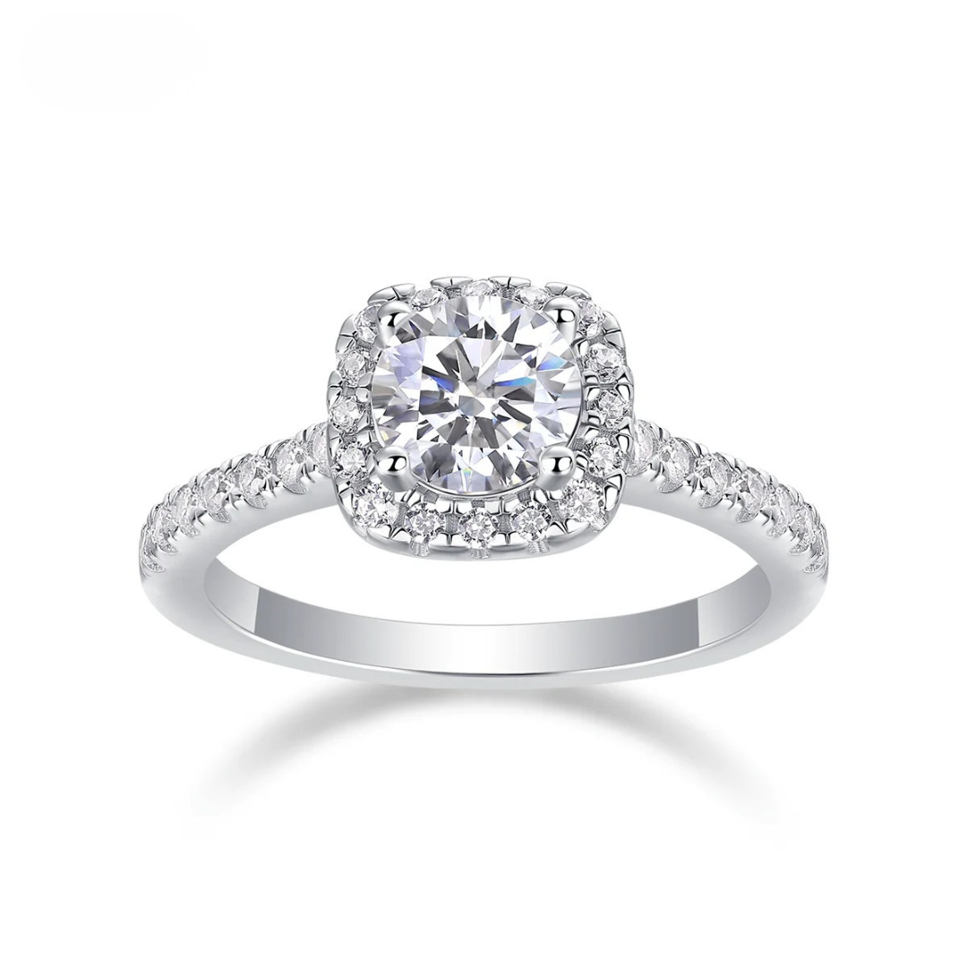 Naeema Moissanite Ring