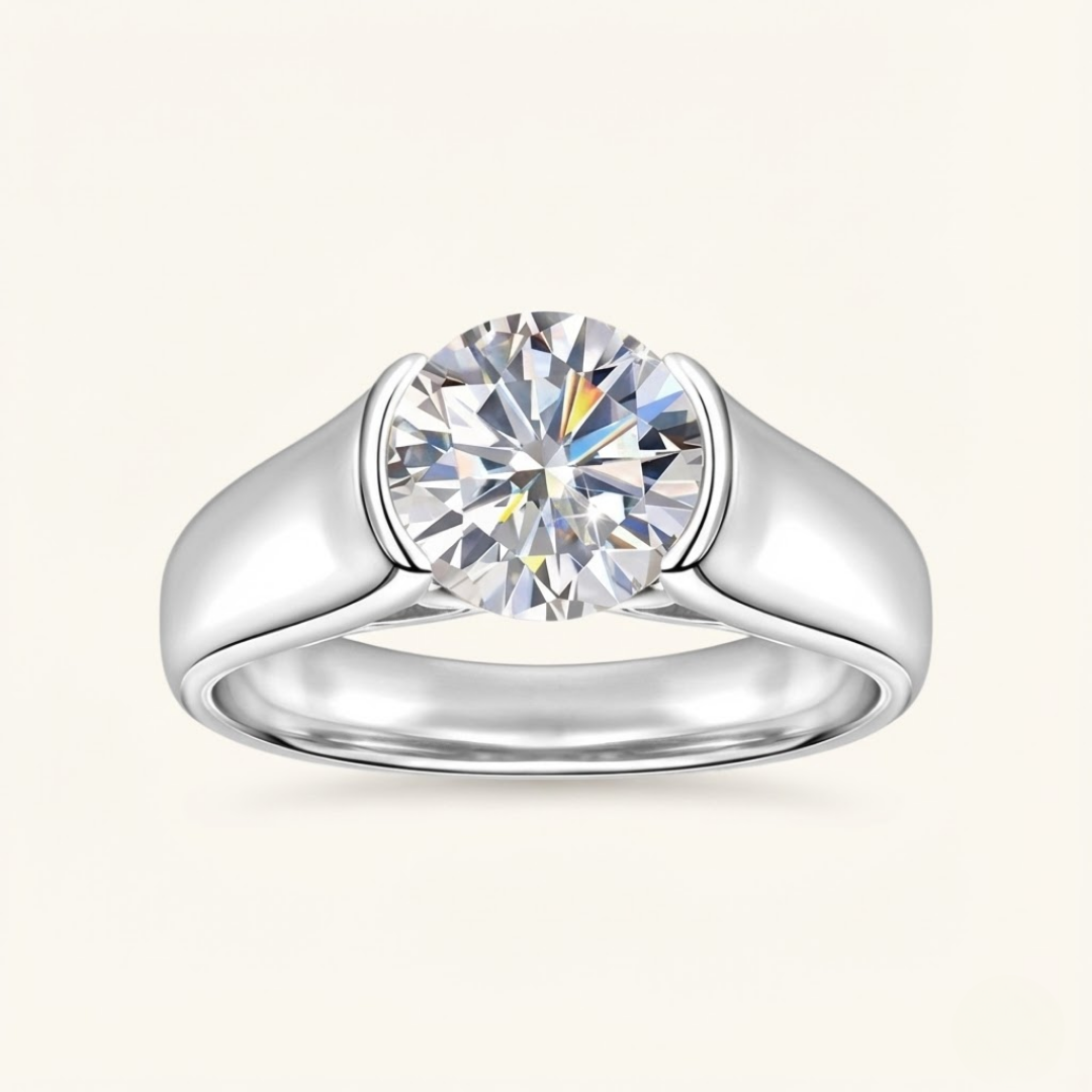 Zayna Moissanite Ring