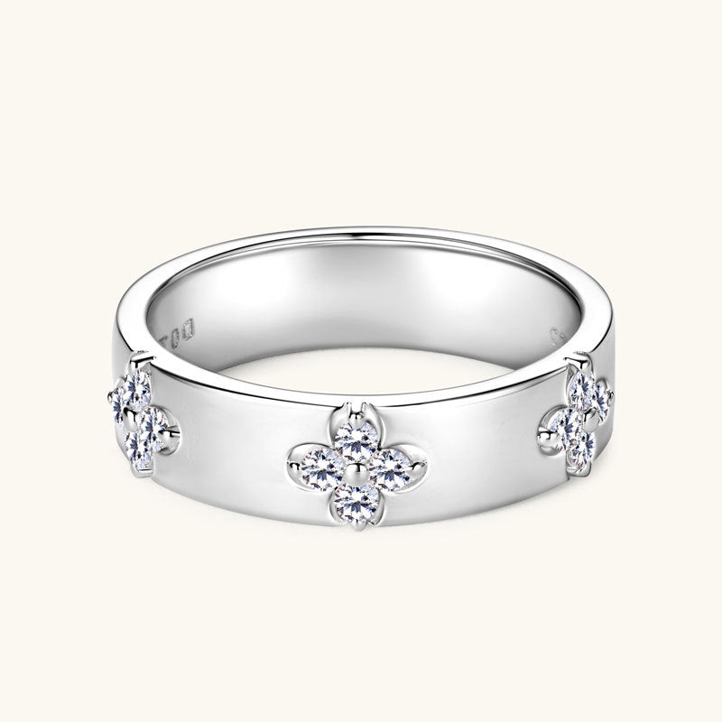Layan Moissanite Ring