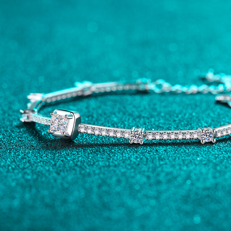 Rania Moissanite Bracelet