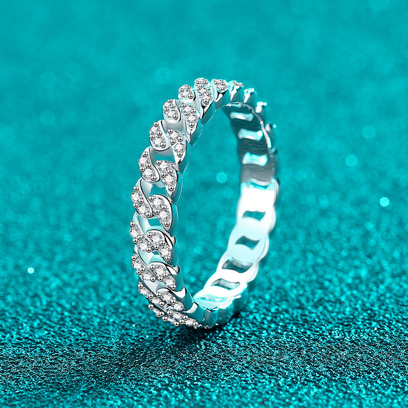 Nawal Moissanite Ring