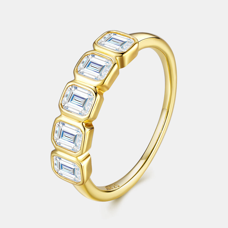 Manar Moissanite Ring